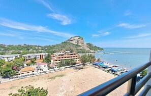 Deluxe Room | Terrace/patio - Blue Wave Hotel Hua Hin (Hua Hin)