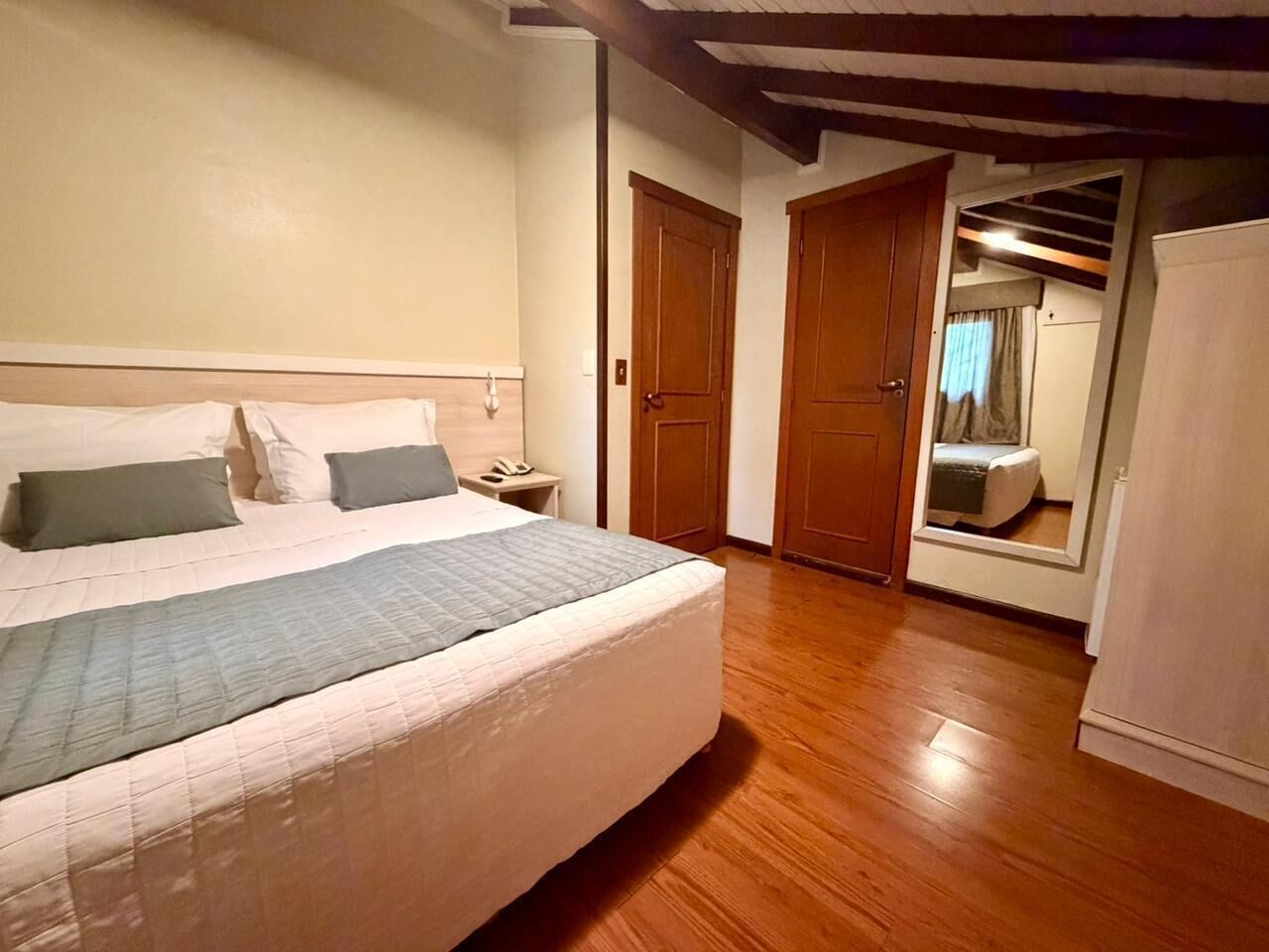 Minibar, blackout curtains, free WiFi, bed sheets