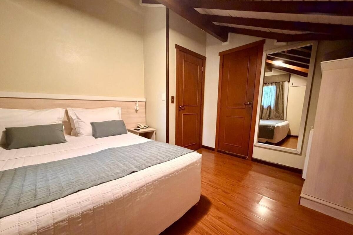 Minibar, blackout curtains, free WiFi, bed sheets