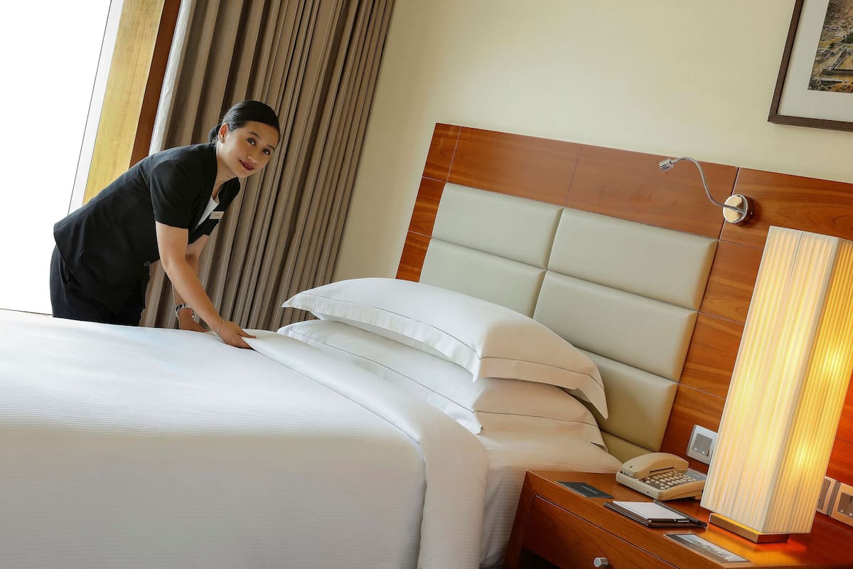 Twin Hilton Guestroom with Sofa cum Bed, Bathtub,15% disc on F&B,Spa