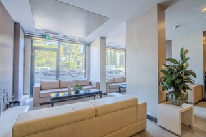 Sala de estar en el lobby