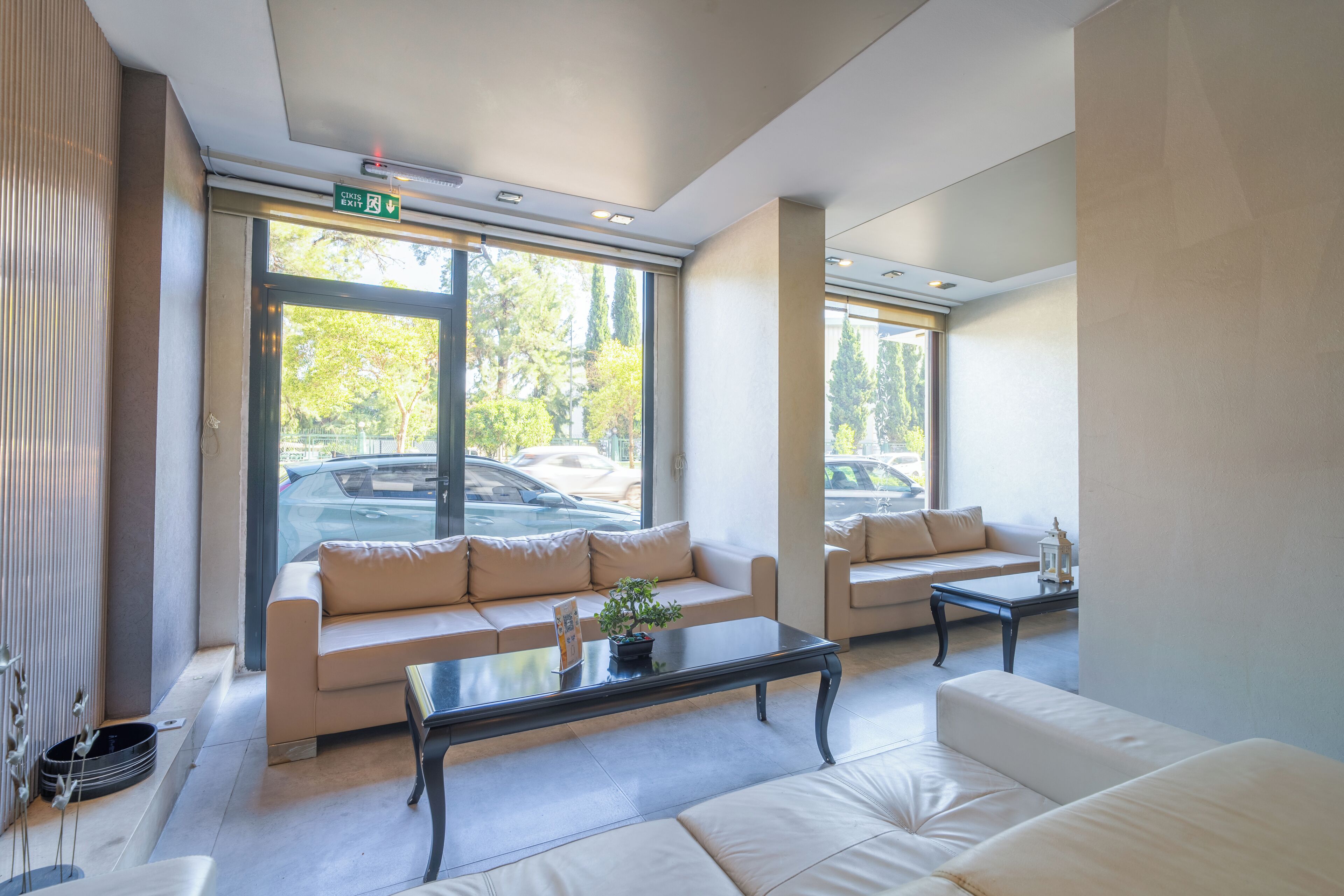 Photo - May Park Hotel