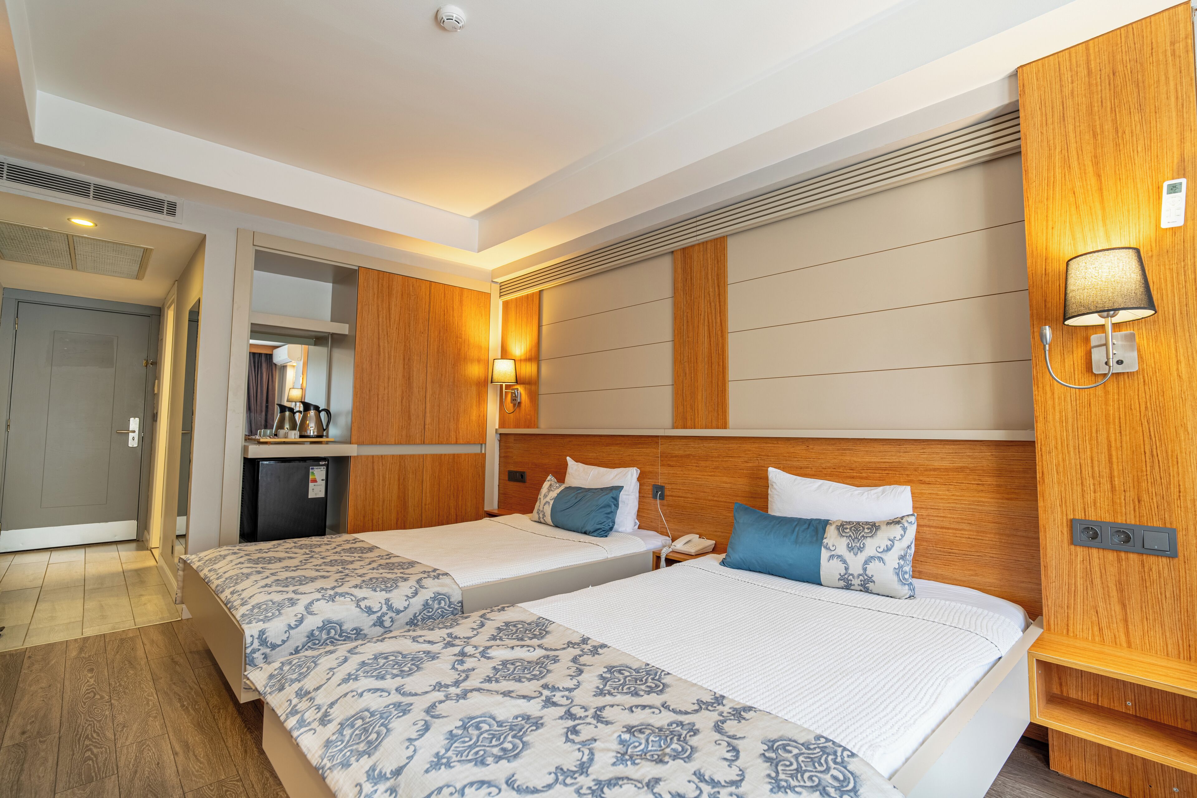 Photo - May Park Hotel