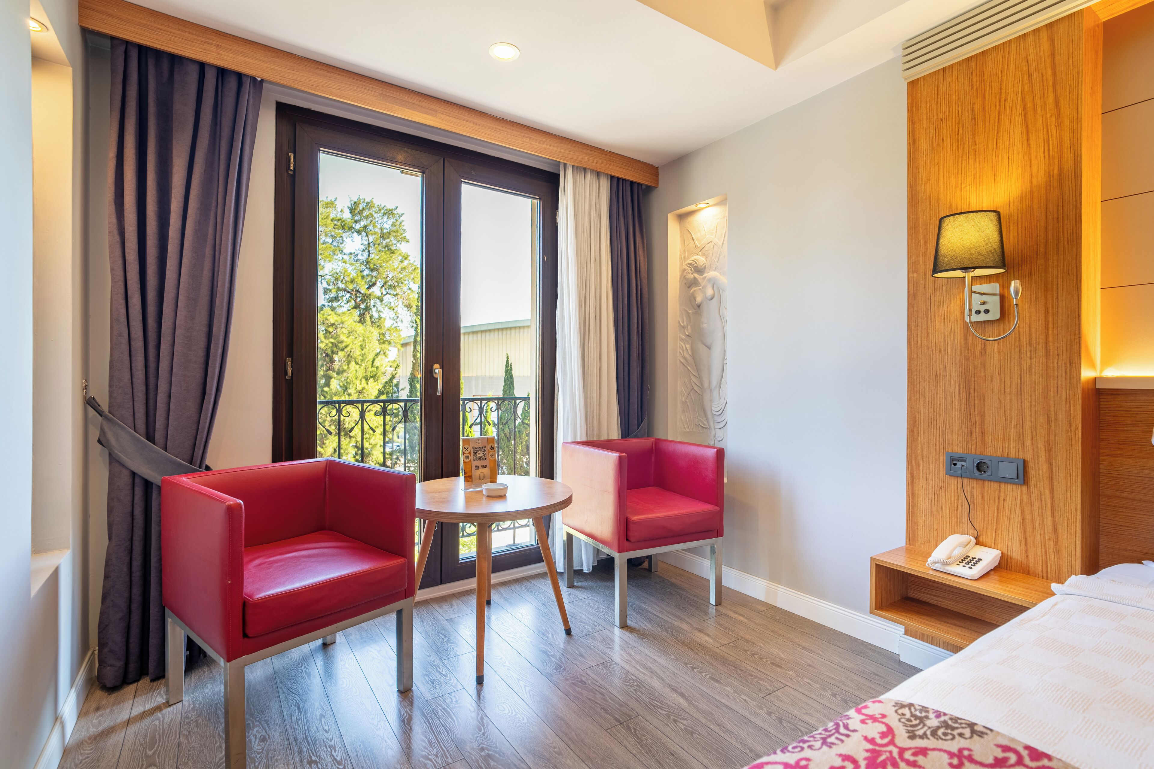 Photo - May Park Hotel