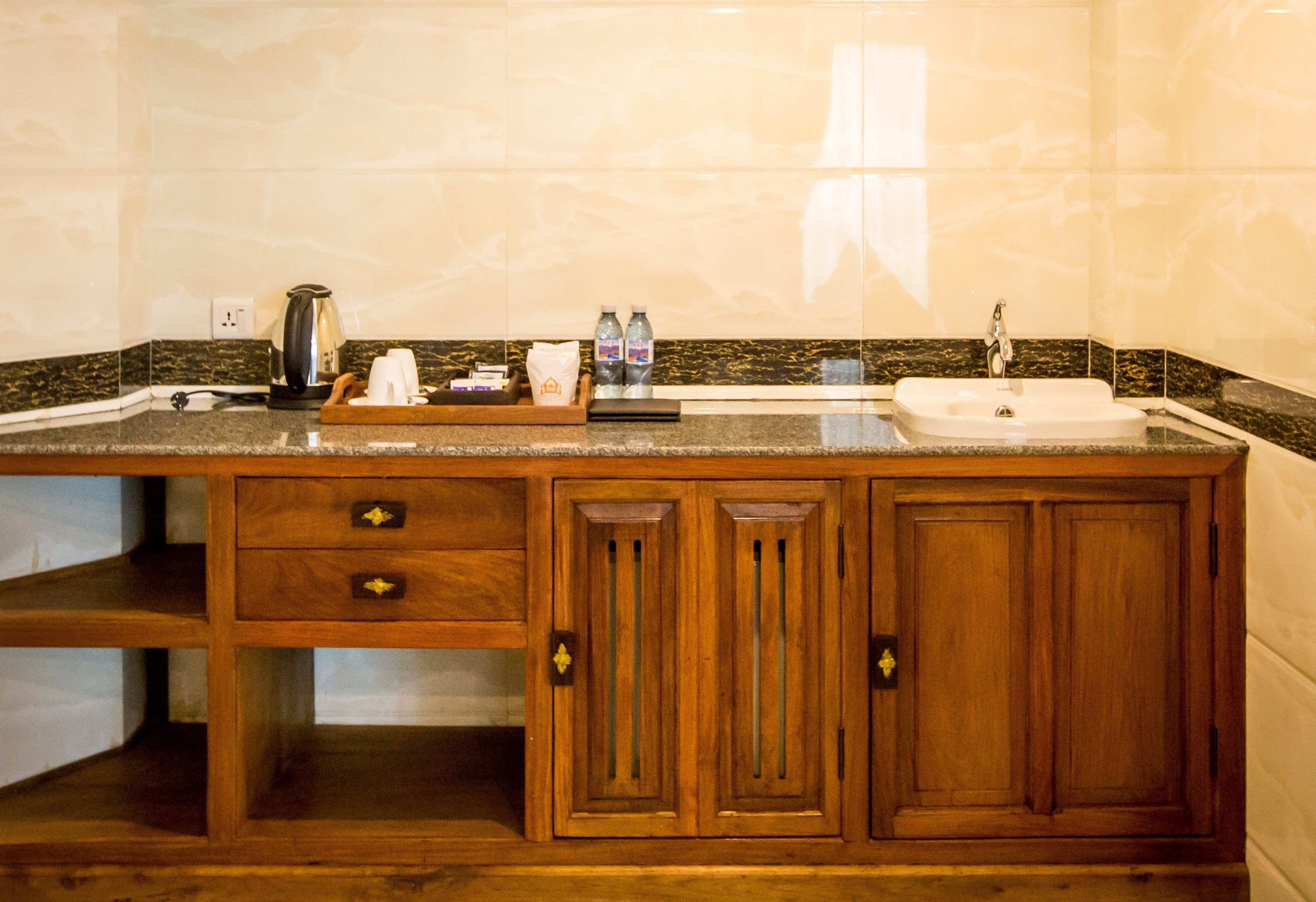 diamond suit room | private kitchenette | fridge, coffee/tea maker, electric kettle