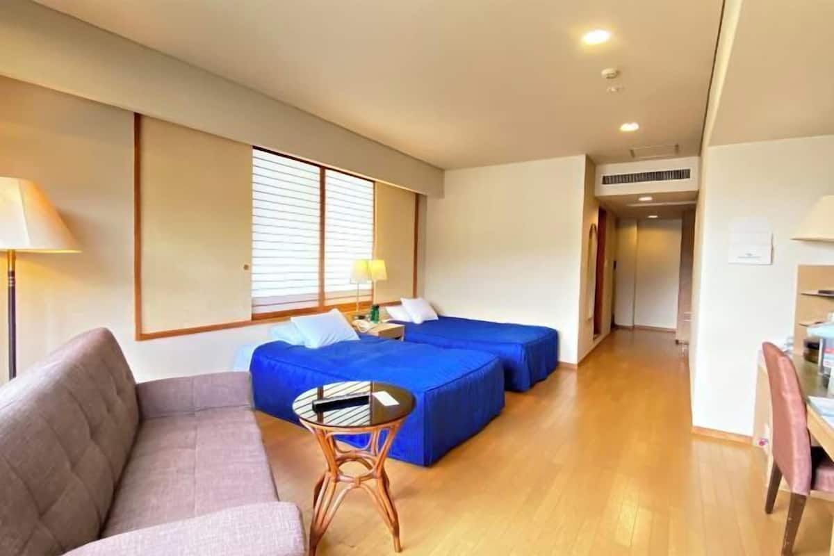 Caja de seguridad en la habitación y decoración personalizada