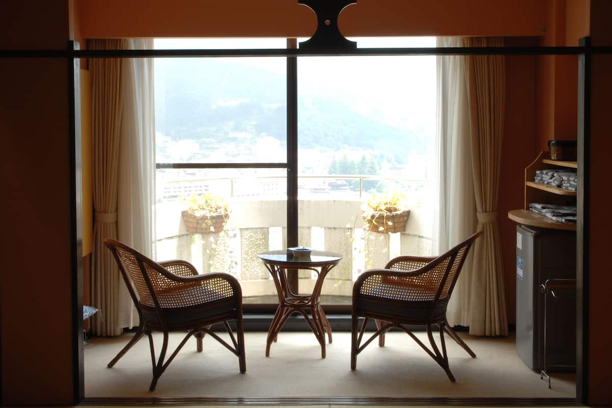 1 bedroom, in-room safe, individually decorated, individually furnished