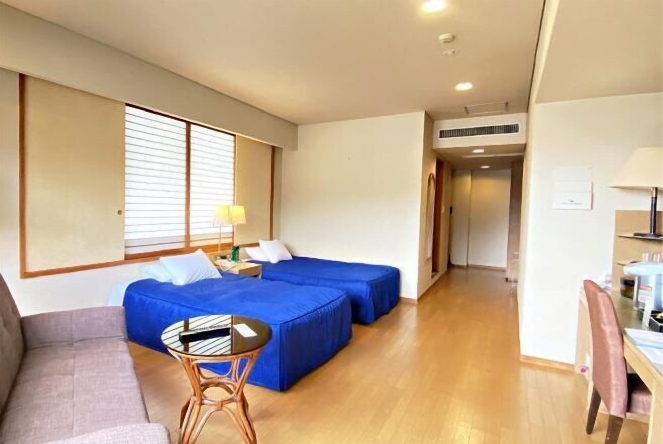 In-room safe, individually decorated, individually furnished, desk