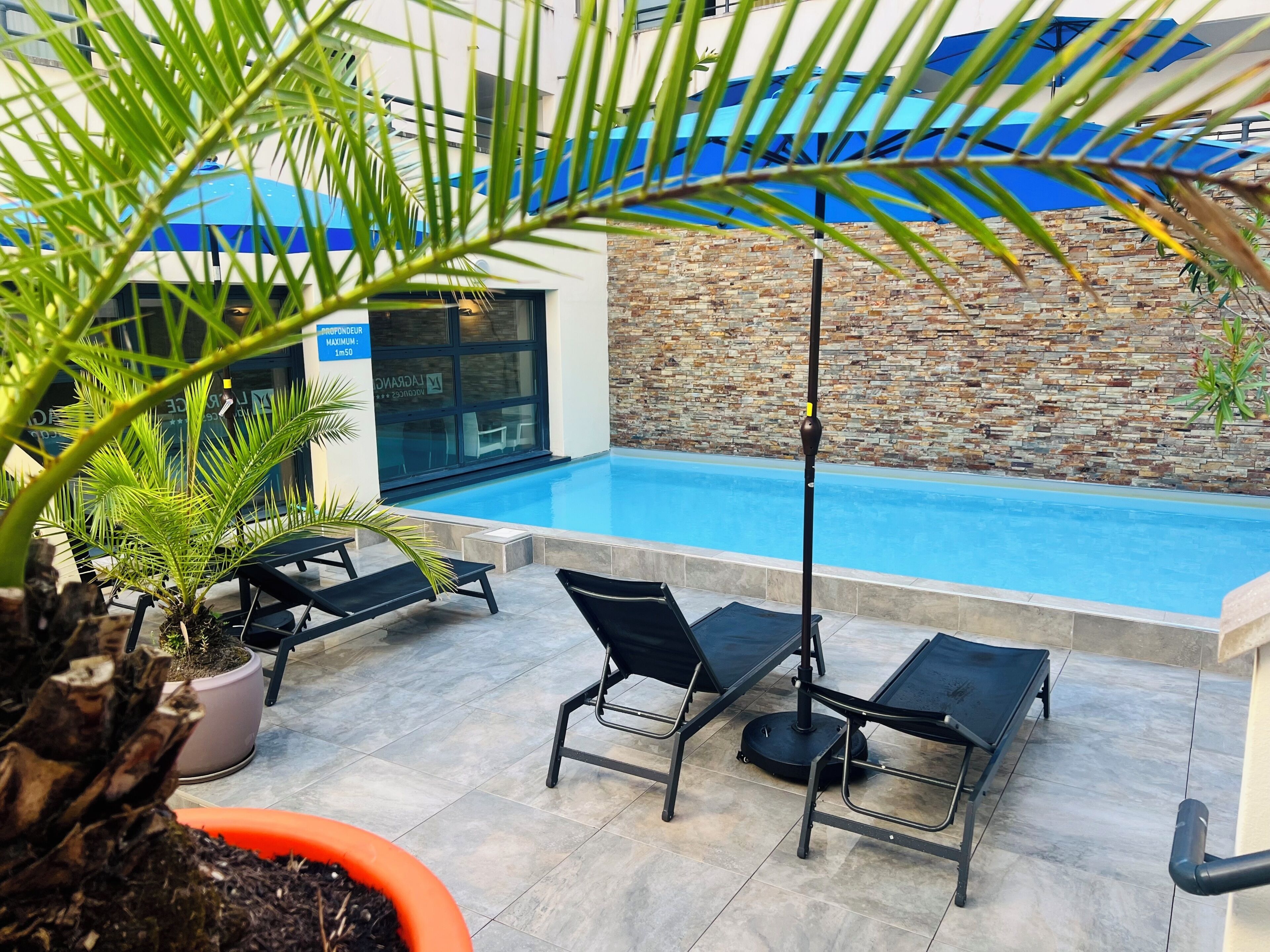 Seasonal outdoor pool