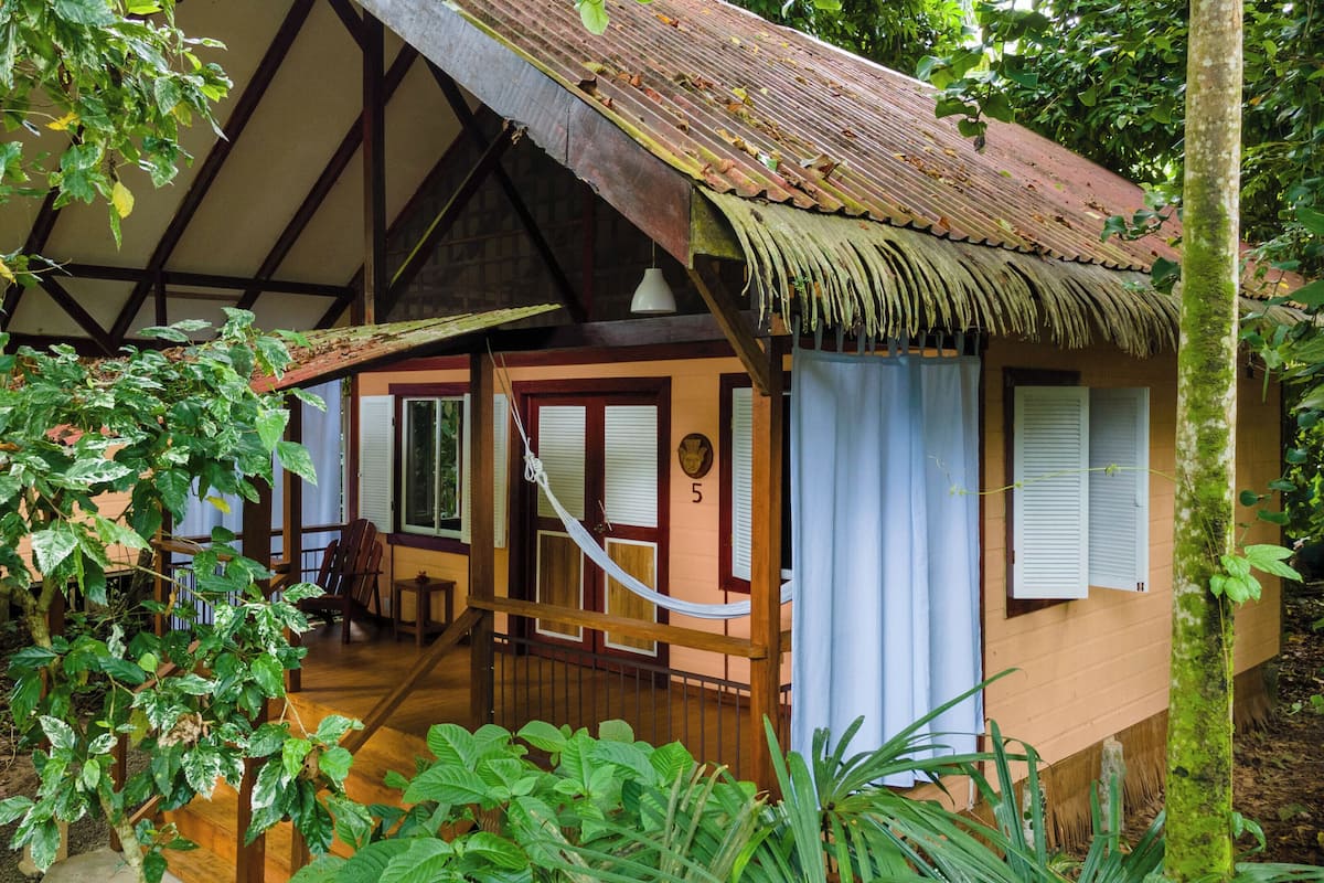 Habitación familiar | 1 habitación, caja de seguridad en la habitación y escritorio