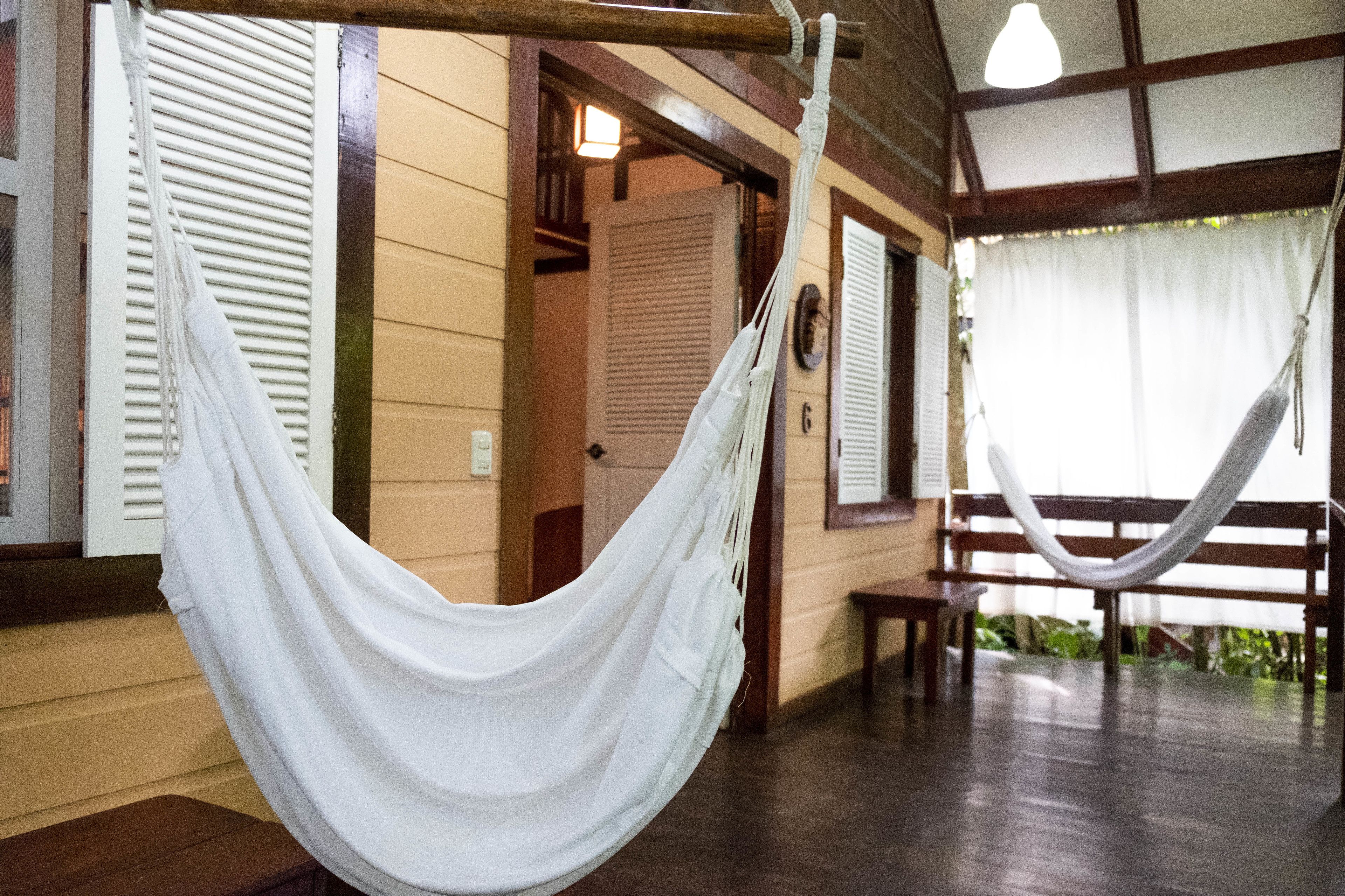 family room | 1 bedroom, in-room safe, desk, free wifi