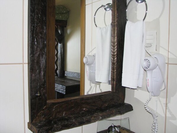 Bathroom amenities