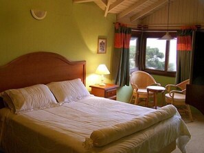 Deluxe-enkeltrom | Minibar, blendingsgardiner og wi-fi (inkludert)