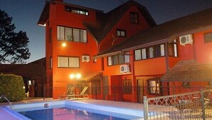 Outdoor pool - Pousada do Verde (Gramado)
