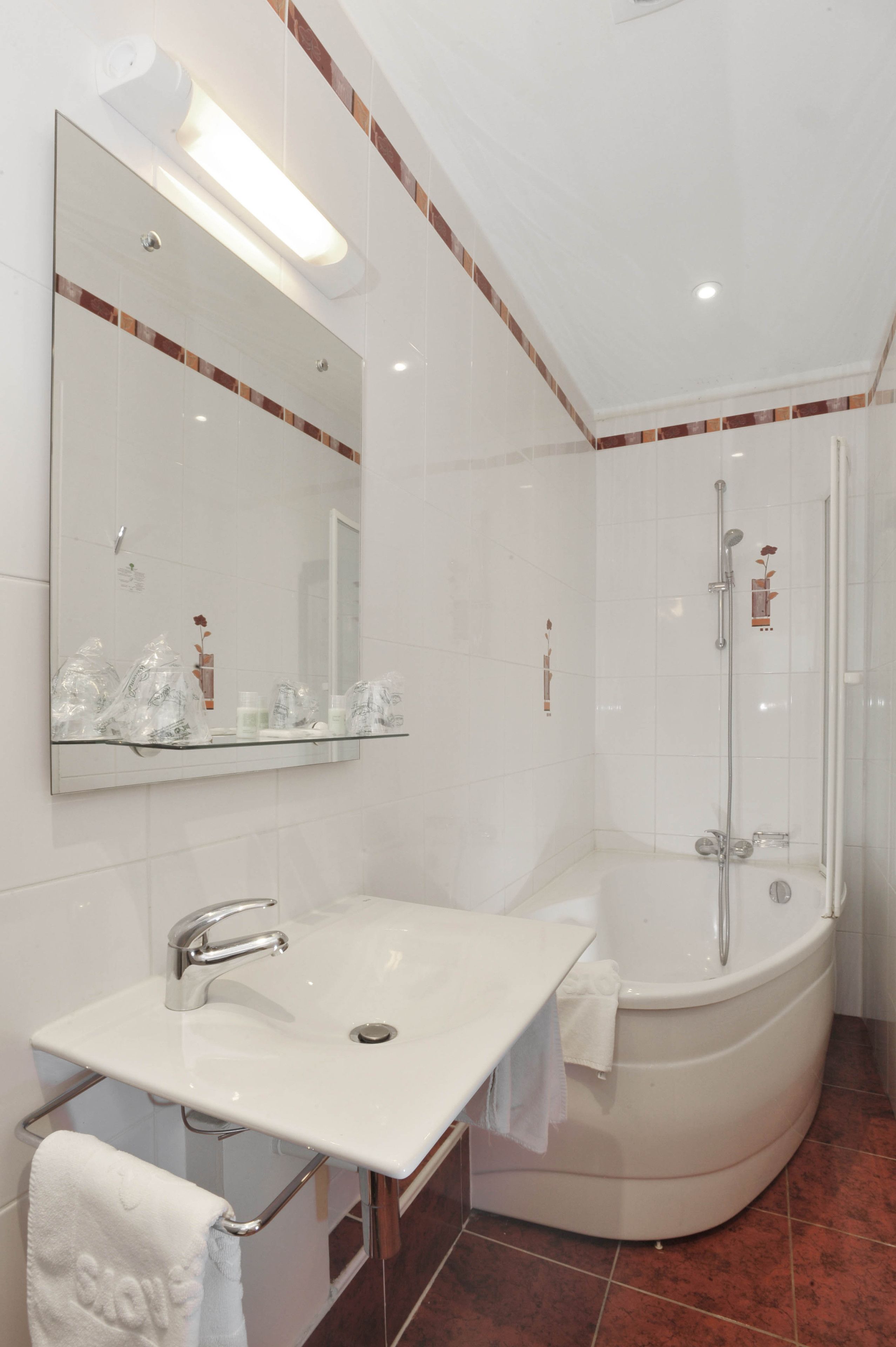 superior quadruple room | bathroom | free toiletries, hair dryer, towels
