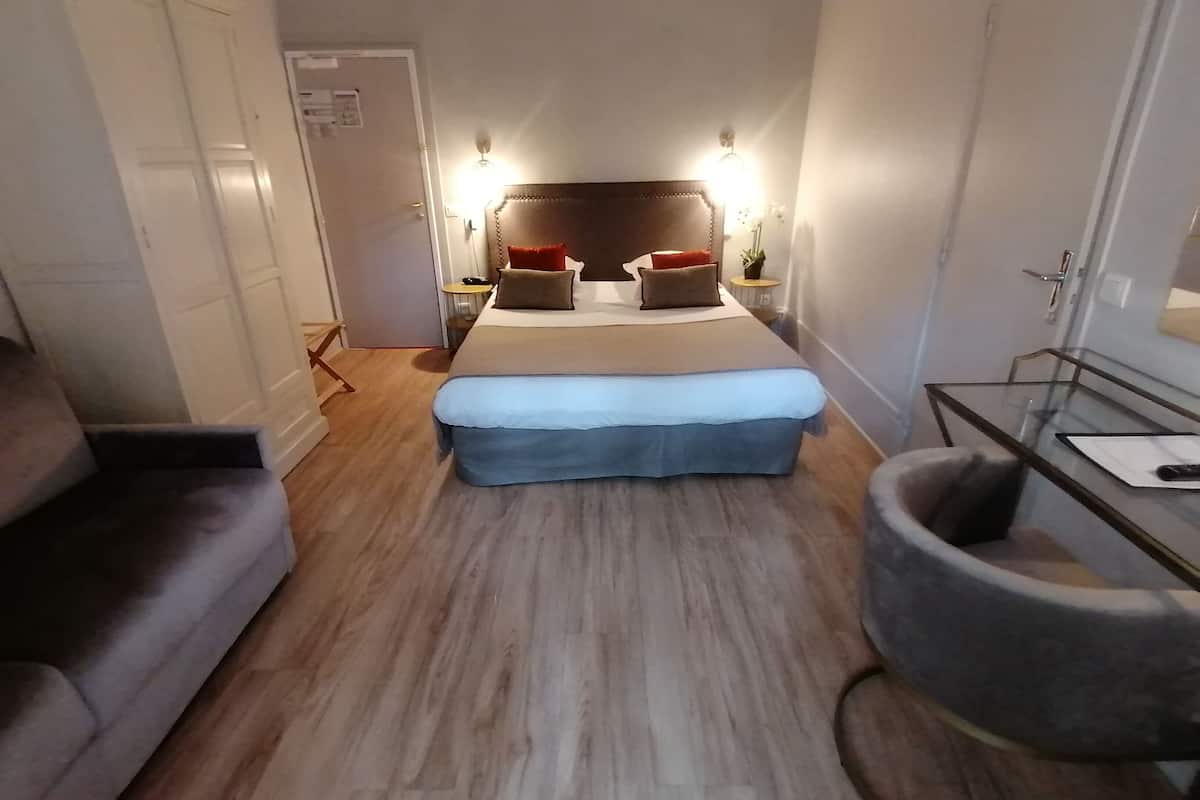 superior quadruple room | in-room safe, individually decorated, individually furnished, desk