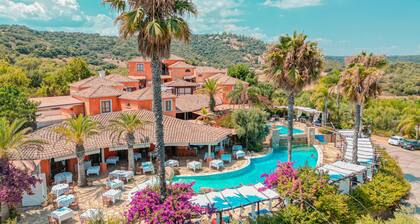 Felix Hotels - Galanias Hotel & Retreat