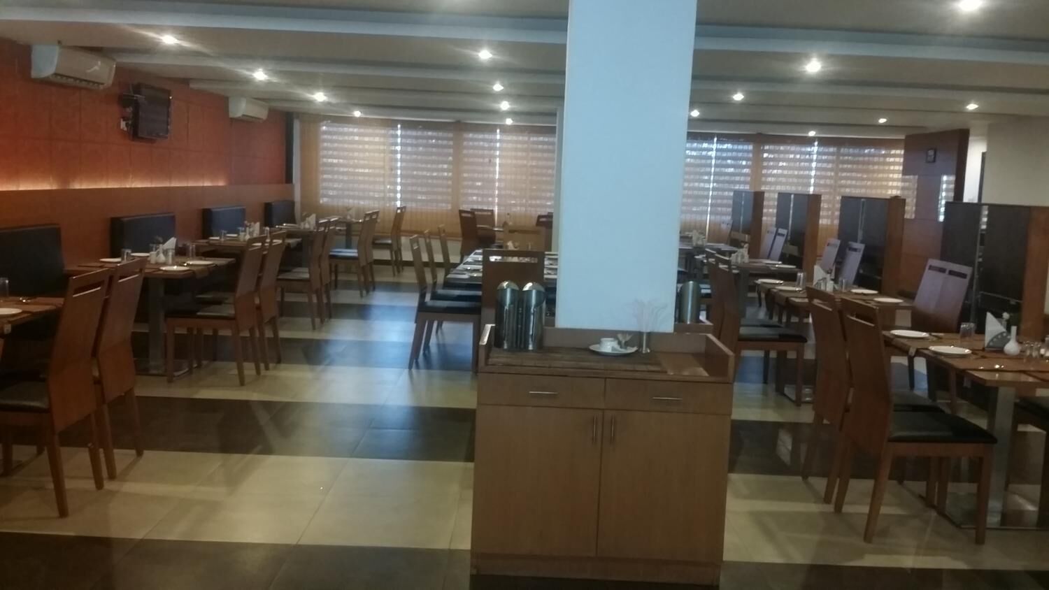 مطعم