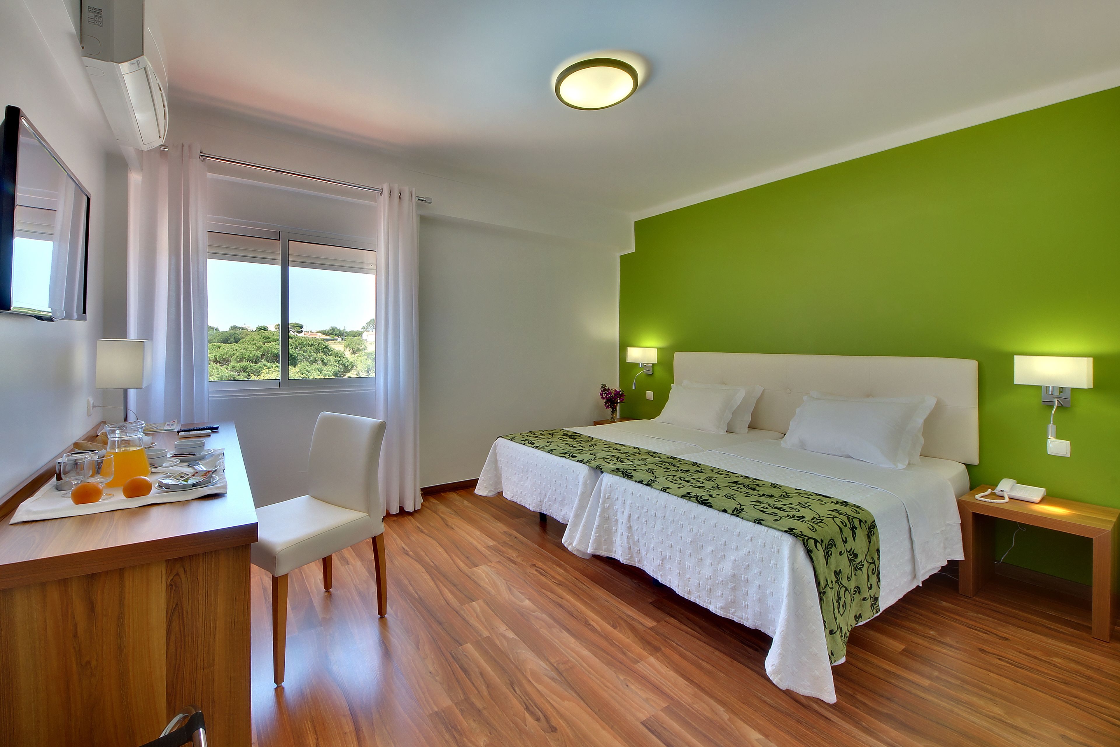 in-room safe, desk, blackout curtains, free wifi