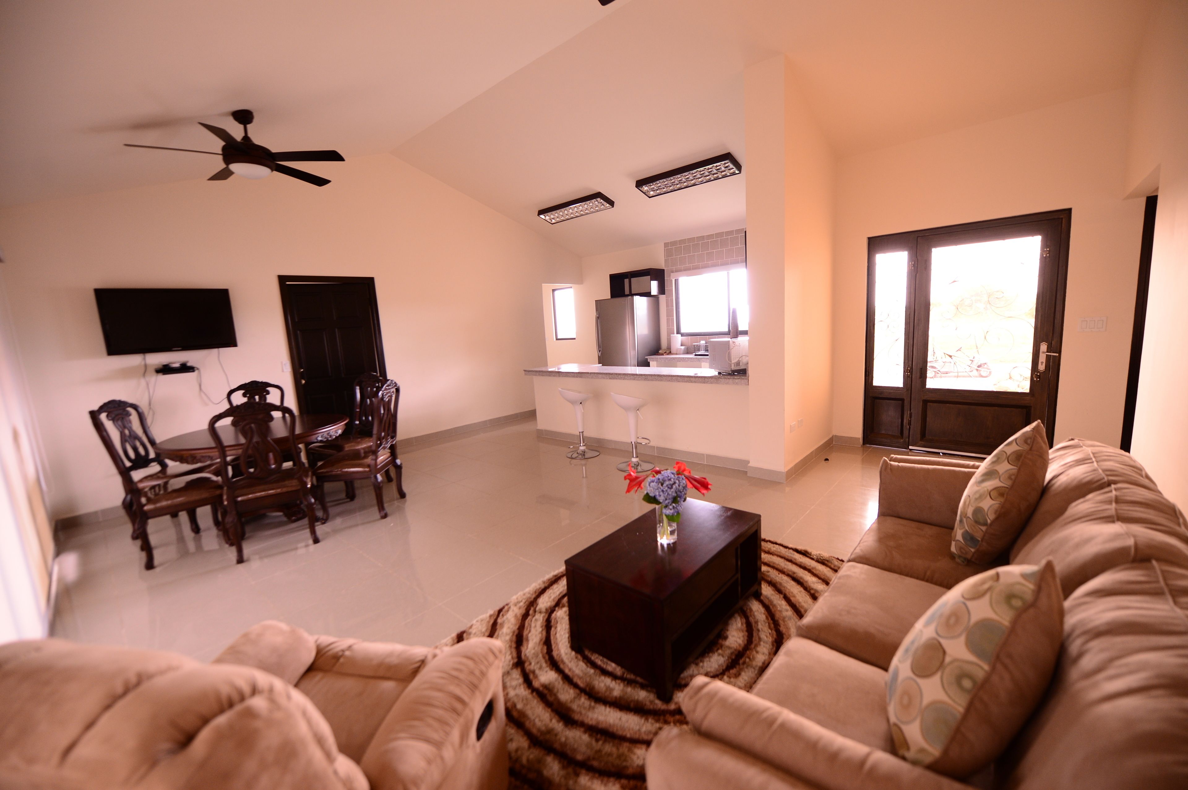 deluxe villa | pillow-top beds, in-room safe, iron/ironing board, free wifi