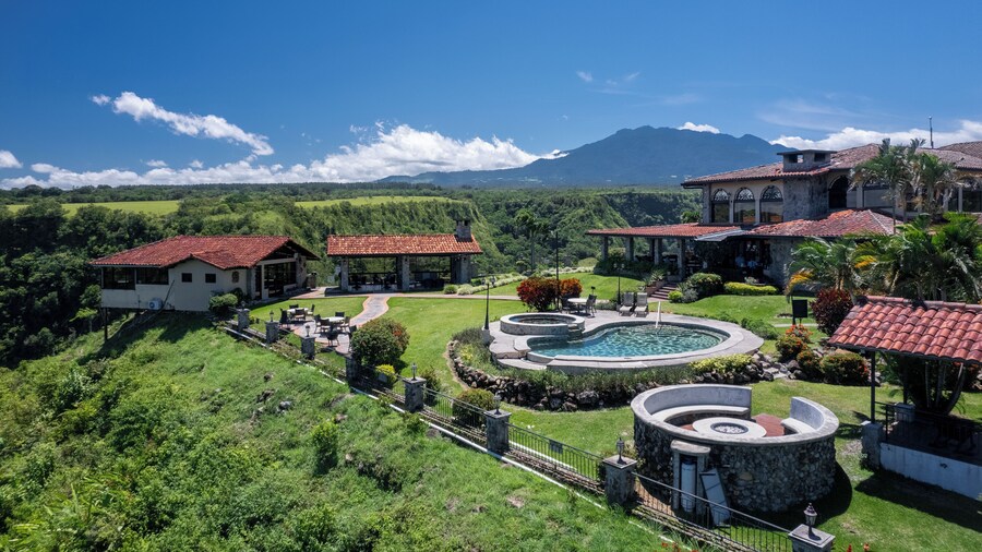 Hacienda Los Molinos Boutique Hotel