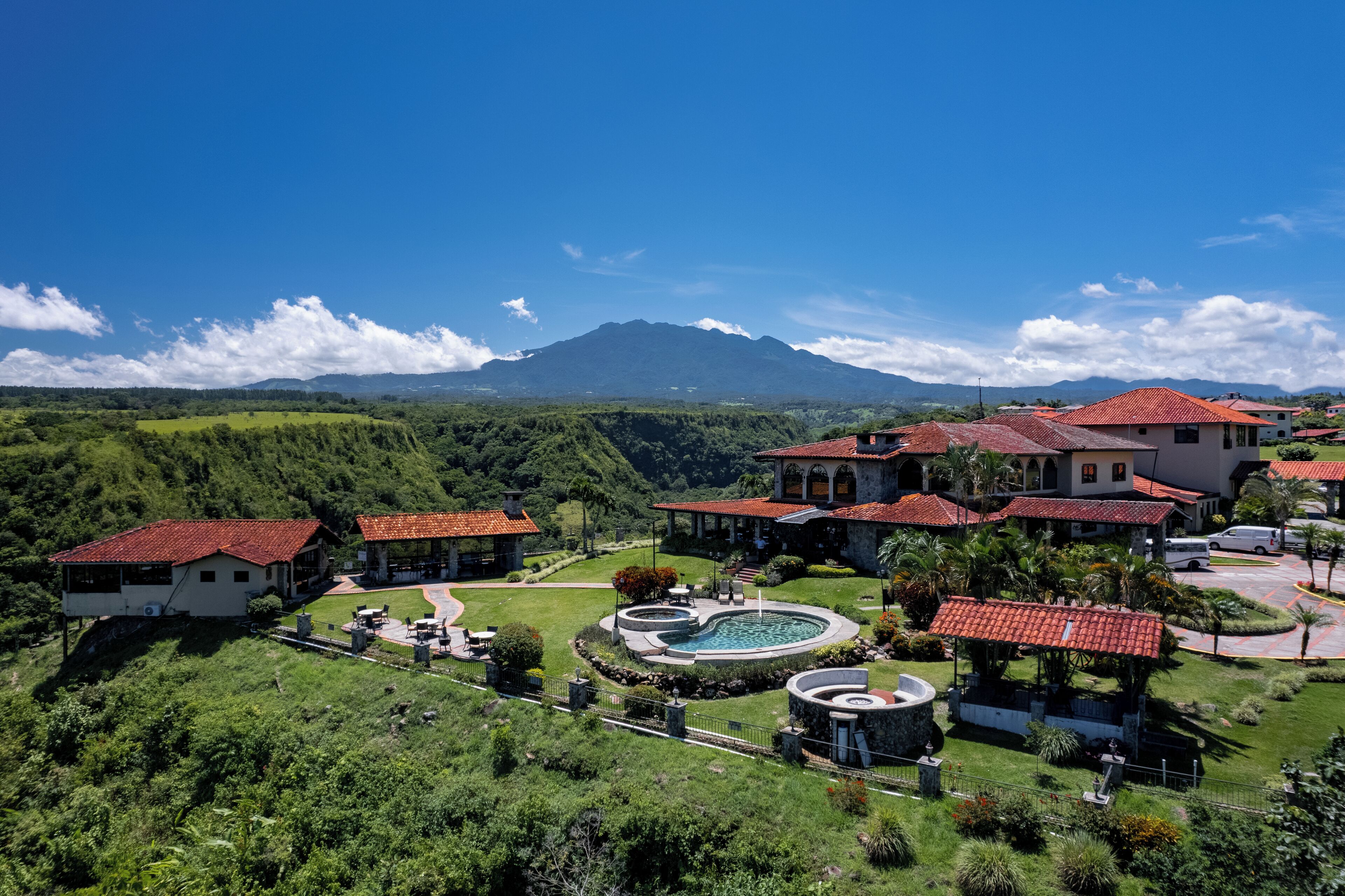 Fachada da propriedade