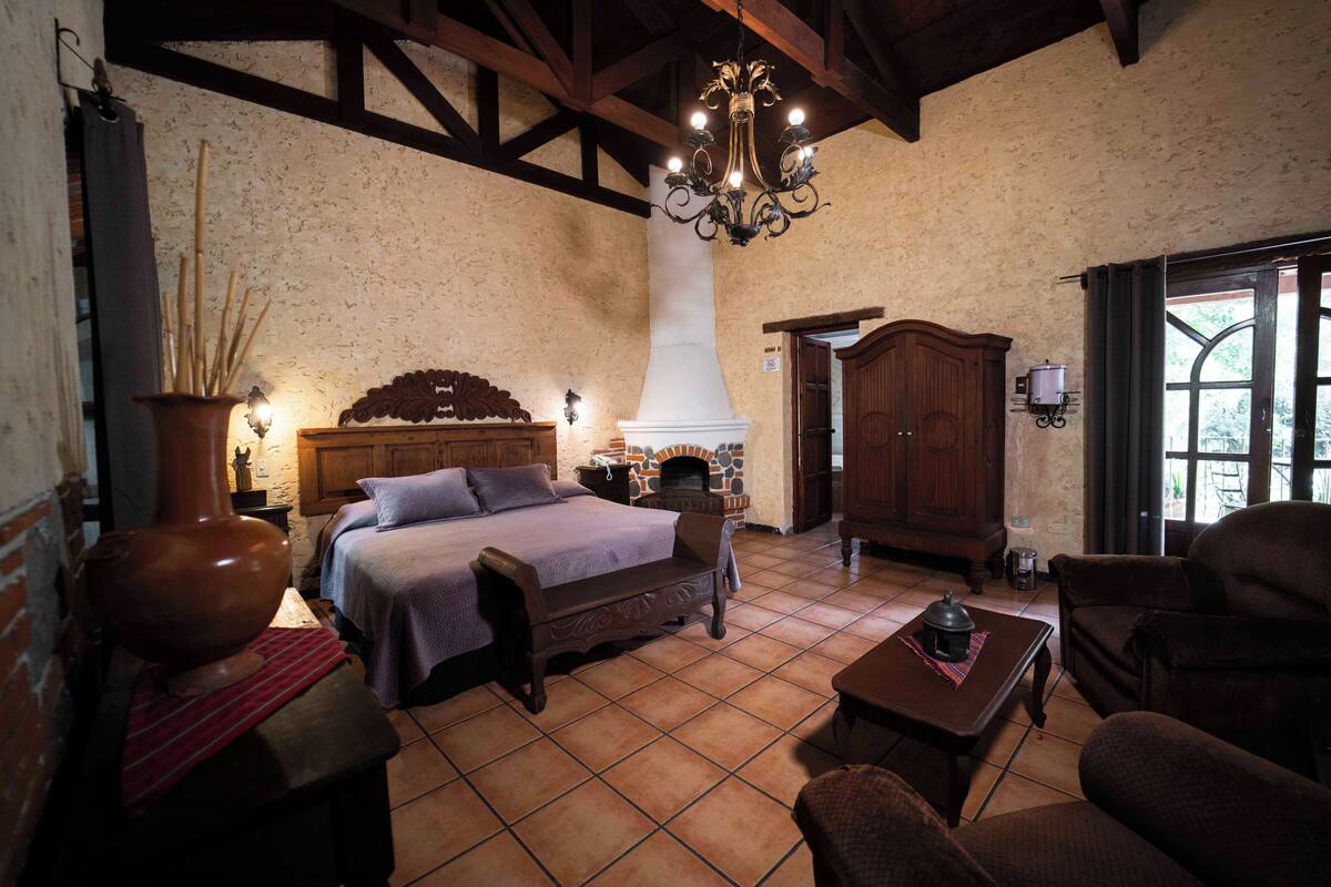 Suite Royal, 1 cama de matrimonio grande | Edredones de plumas, minibar, caja fuerte