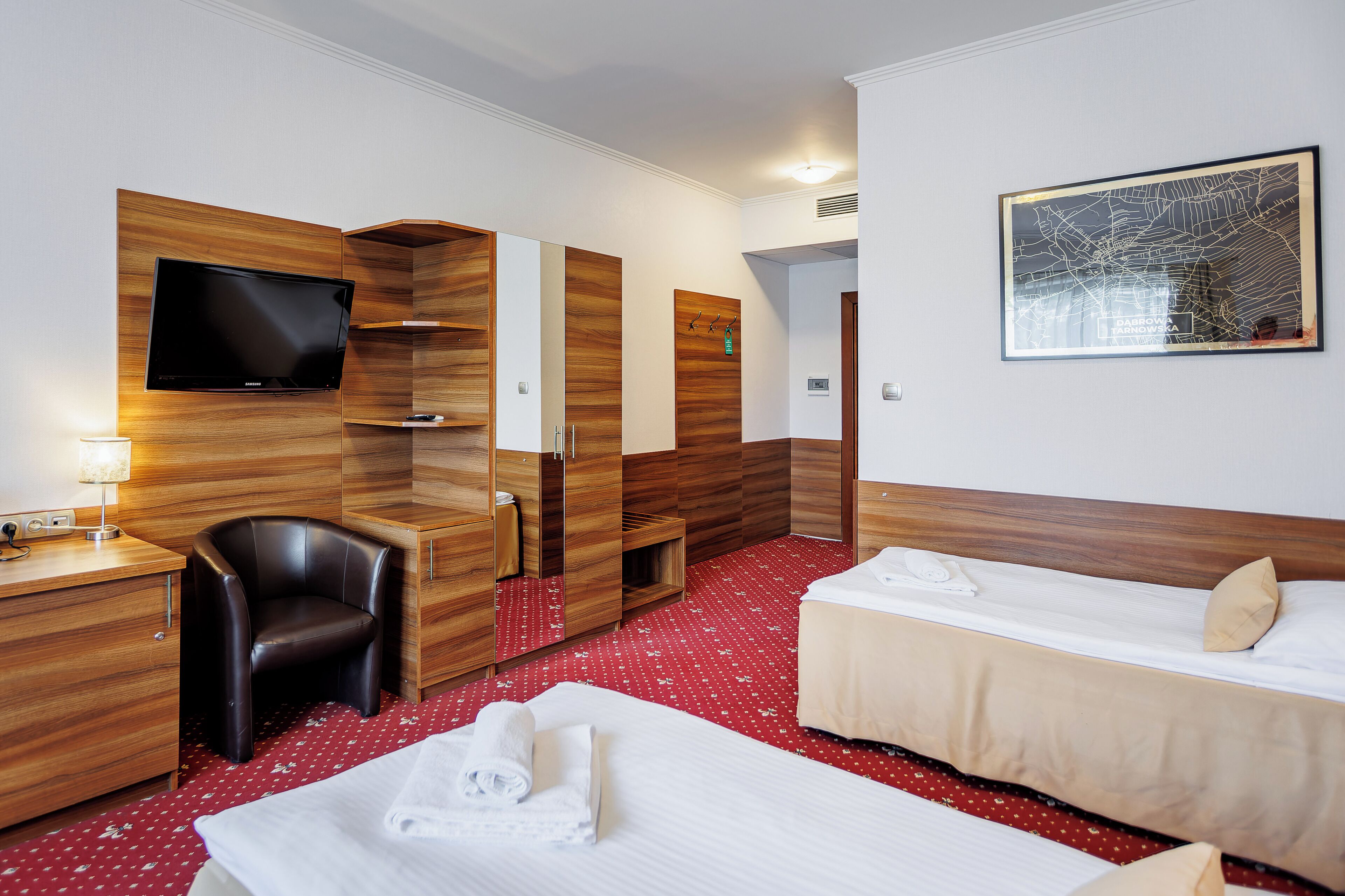 standard double room | 1 bedroom, premium bedding, minibar, in-room safe