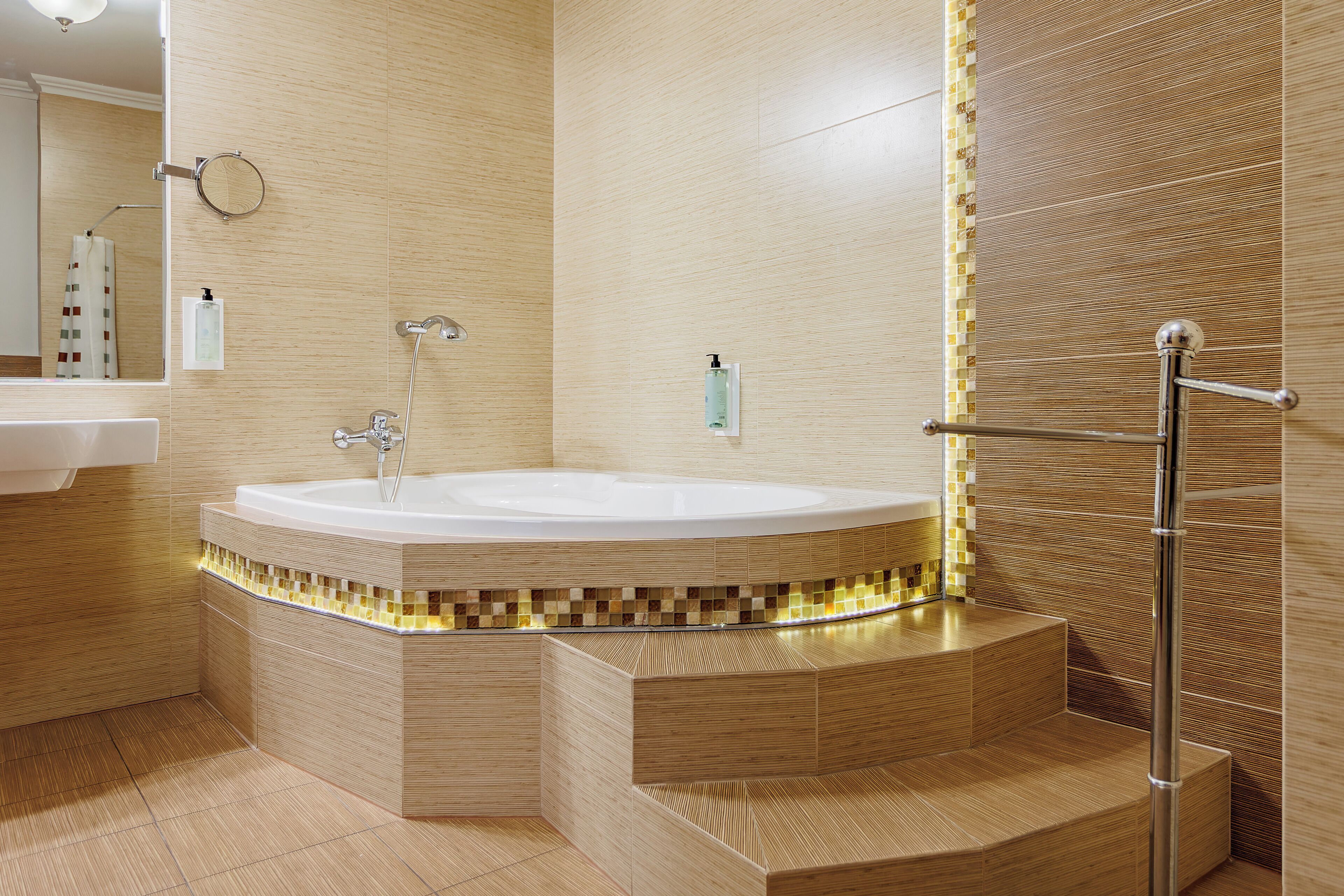 apartment, 1 king bed | bathroom | shower, free toiletries, hair dryer, towels