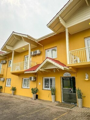 Front of property - Pousada Serra Valle (Gramado)