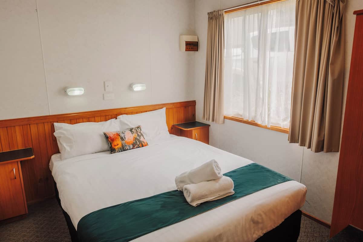 Cabane (Woodland) | 2 chambres, fer et planche Ă repasser, Wi-Fi gratuit, draps fournis