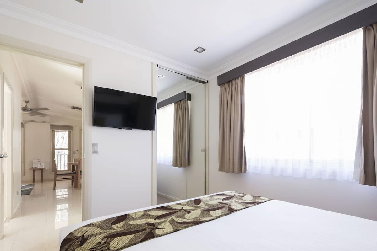 Bügeleisen/Bügelbrett, kostenloses WLAN, Bettwäsche