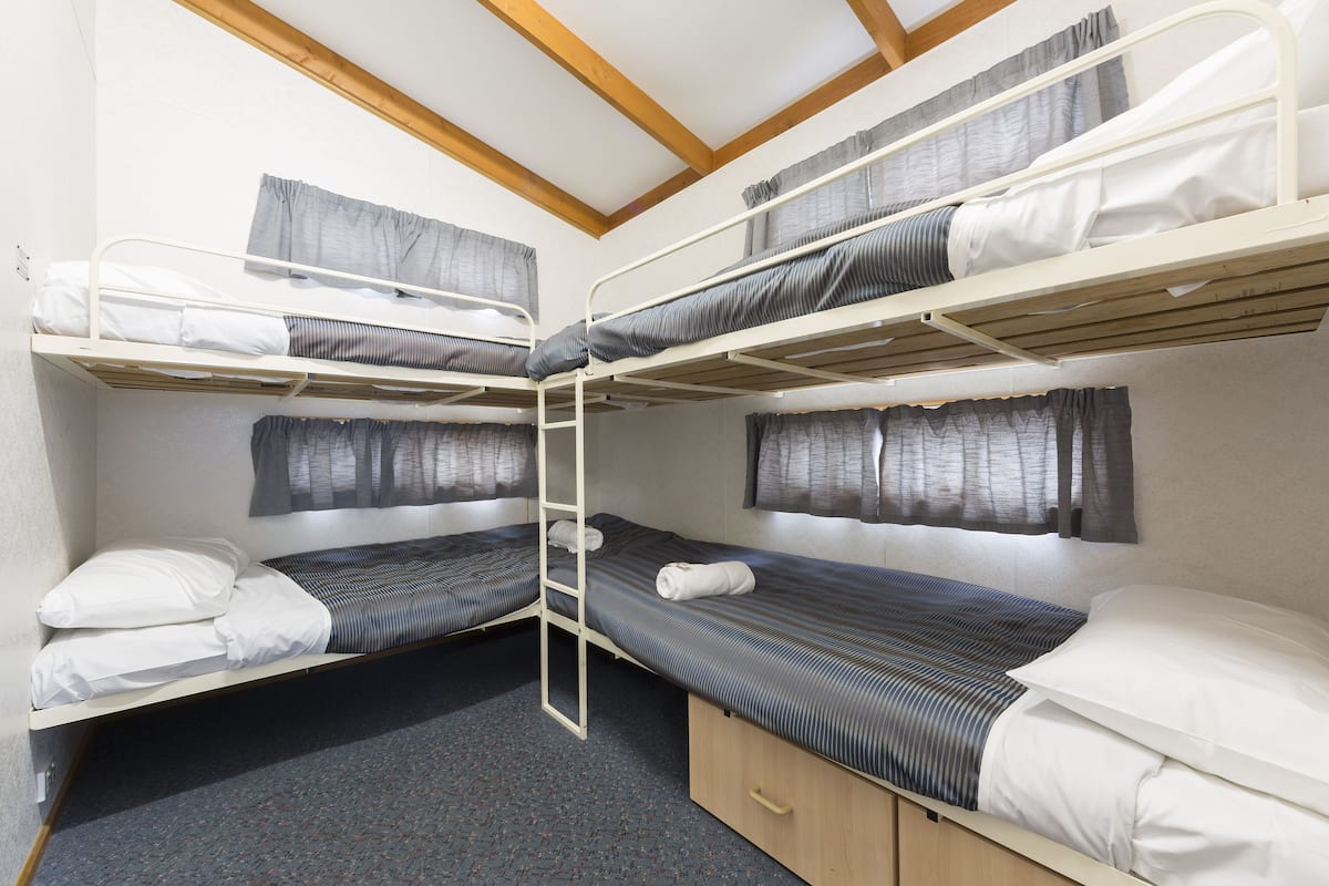 2 chambres, fer et planche Ă repasser, Wi-Fi gratuit, draps fournis