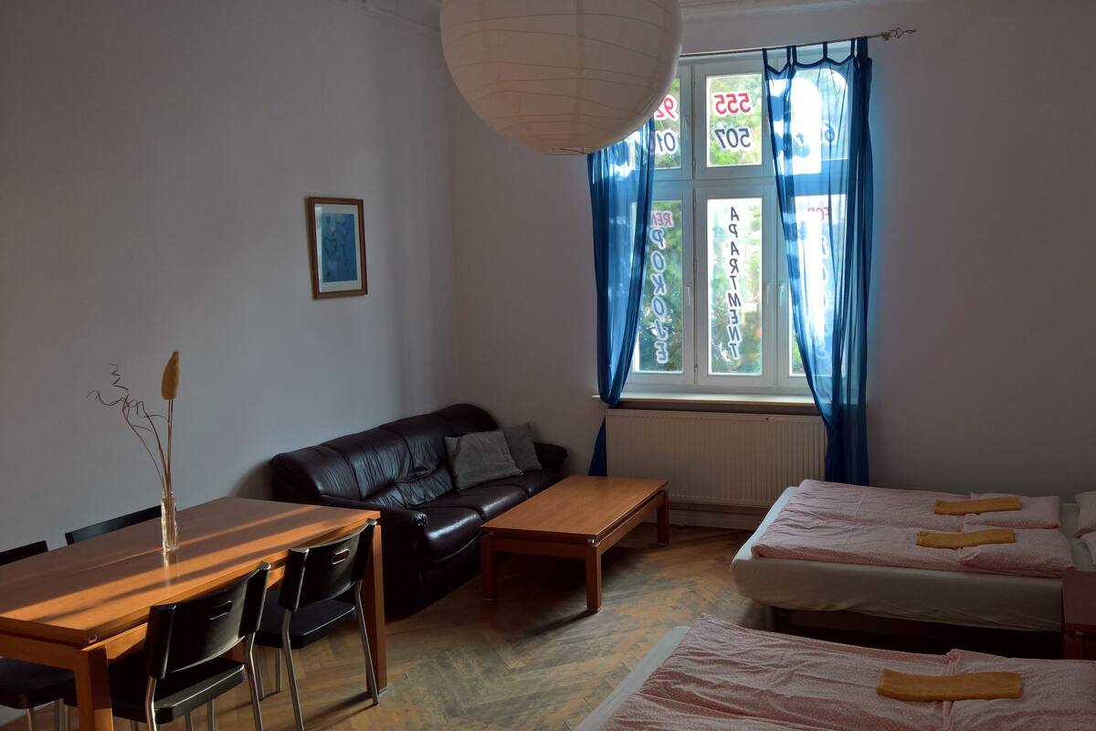 1 bedroom, individually decorated, free WiFi, bed sheets