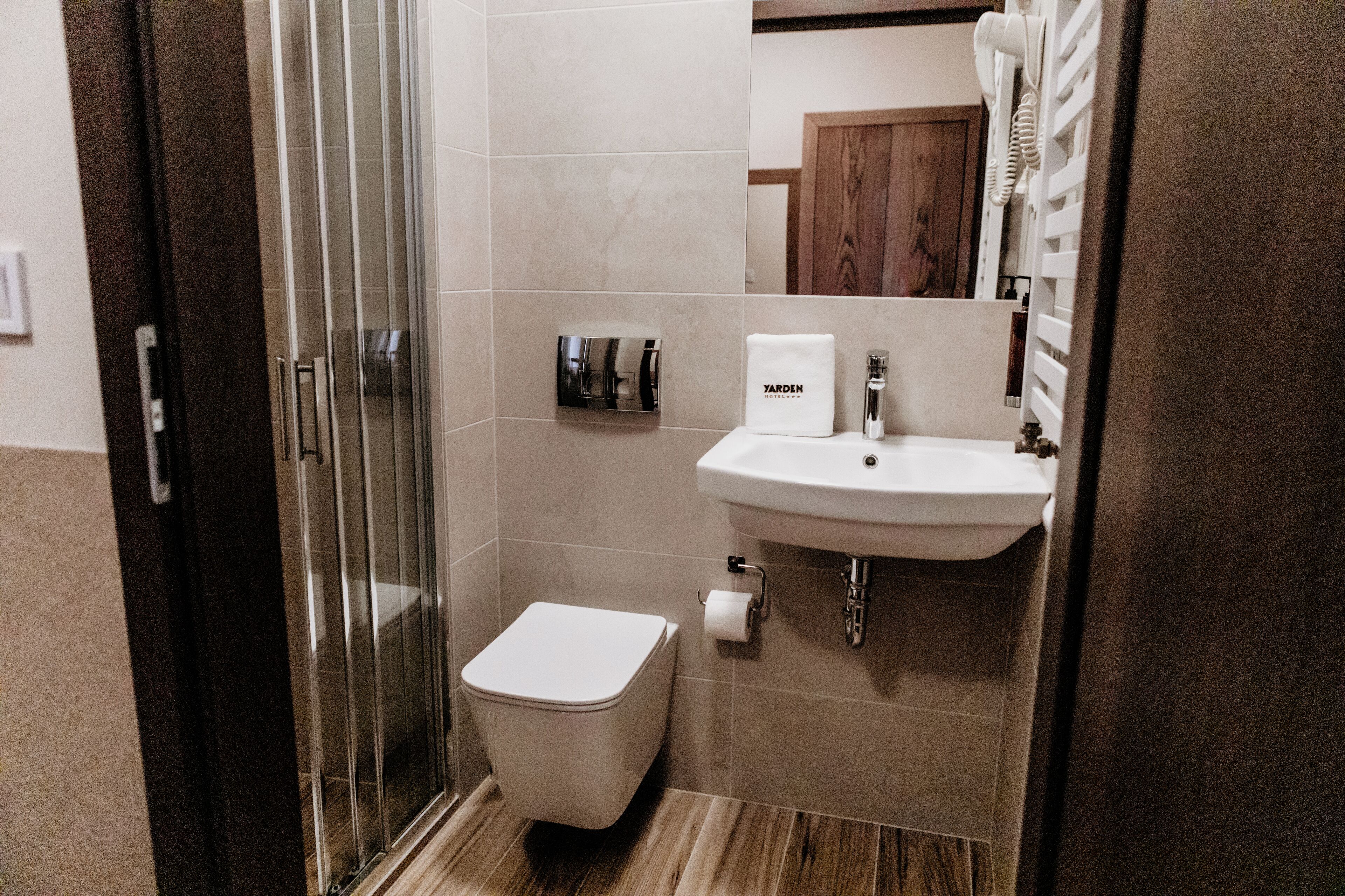 premium double room, garden view | bathroom | shower, designer toiletries, hair dryer, towels