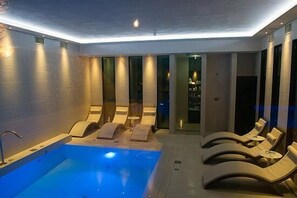Bain à remous intérieur