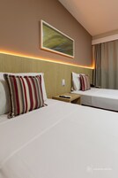 Apto Standard Duplo Twin | Minibar, Schreibtisch, kostenloses WLAN, Bettwäsche