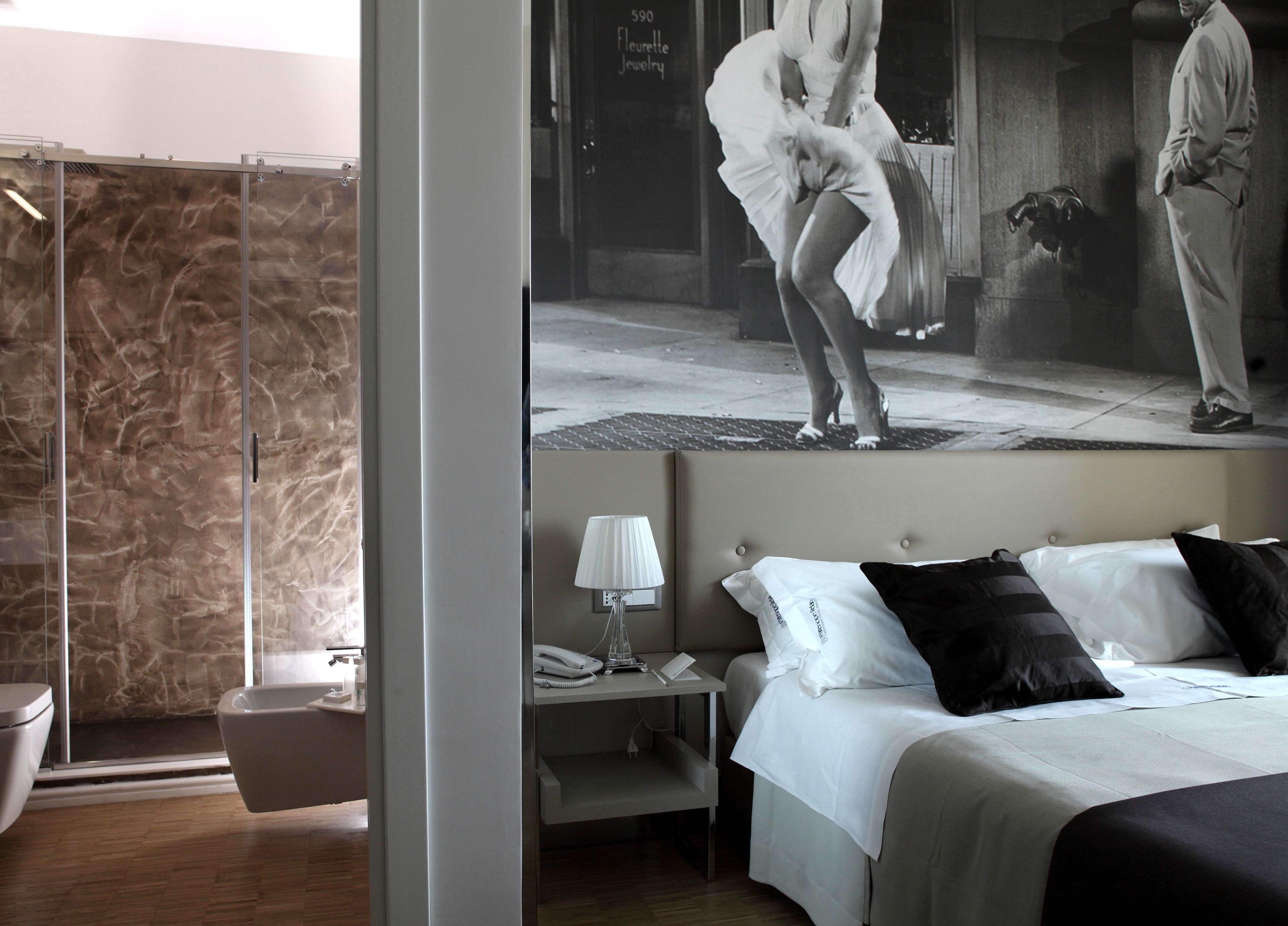 1 bedroom, minibar, in-room safe, desk