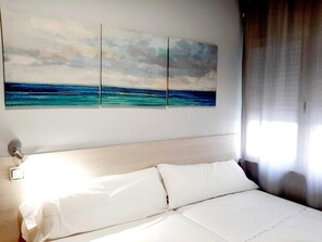 Twin Room - Hostal Lucía by gaiarooms (Salamanca)