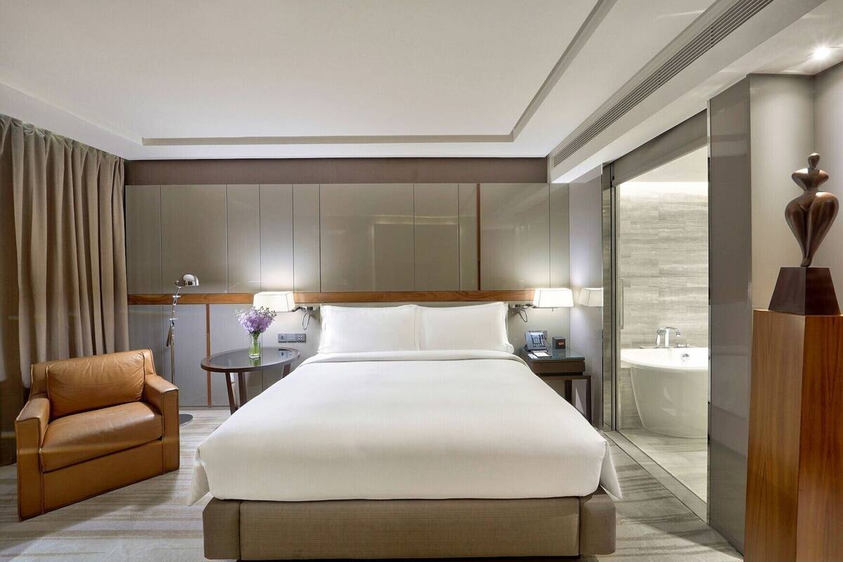 1 chambre, literie de qualité supérieure, couette en duvet d'oie