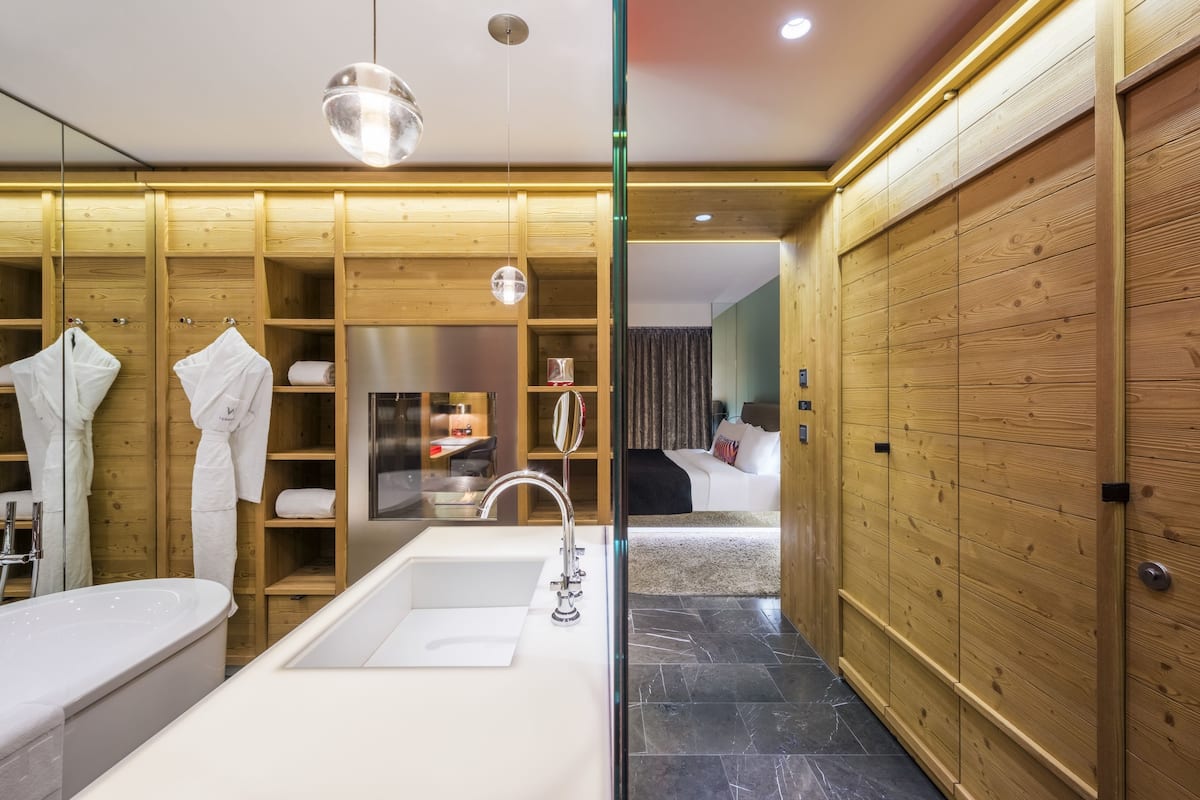 1 habitación, ropa de cama de alta calidad y minibar