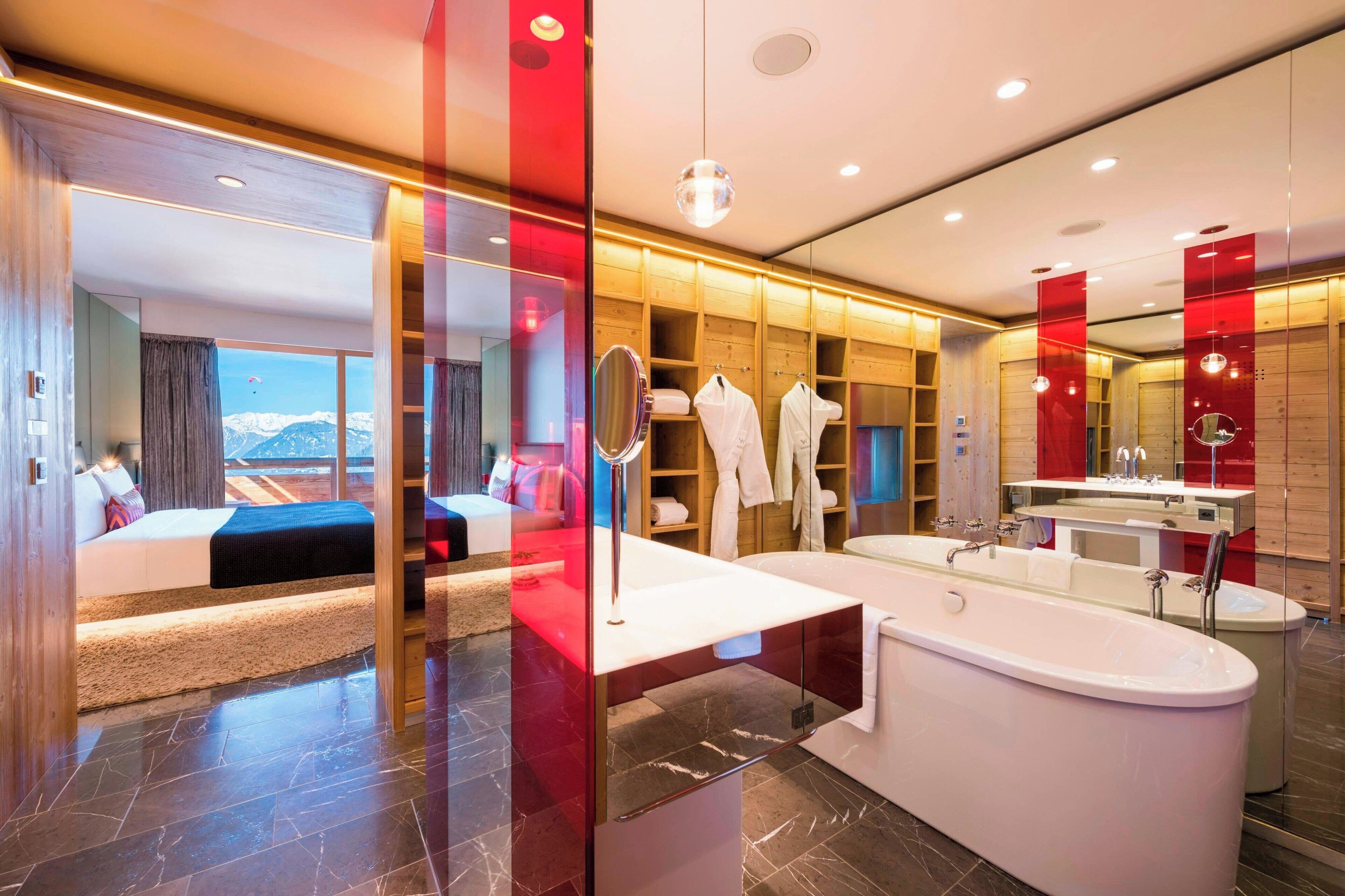 Chambre, 1 très grand lit, balcon | 1 chambre, literie de qualité, minibar