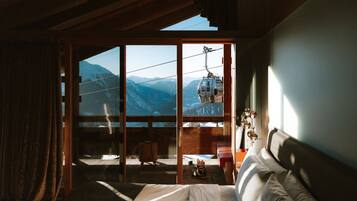 Junior-Studio, 1 King-Bett und Schlafsofa, Bergblick (Balcony)