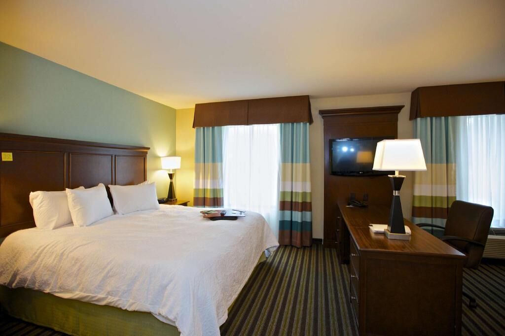 In-room safe, iron/ironing board, free WiFi, bed sheets