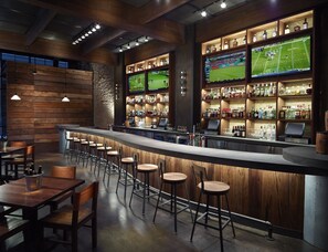 3 Bars/Lounges, Lobby-Lounge
