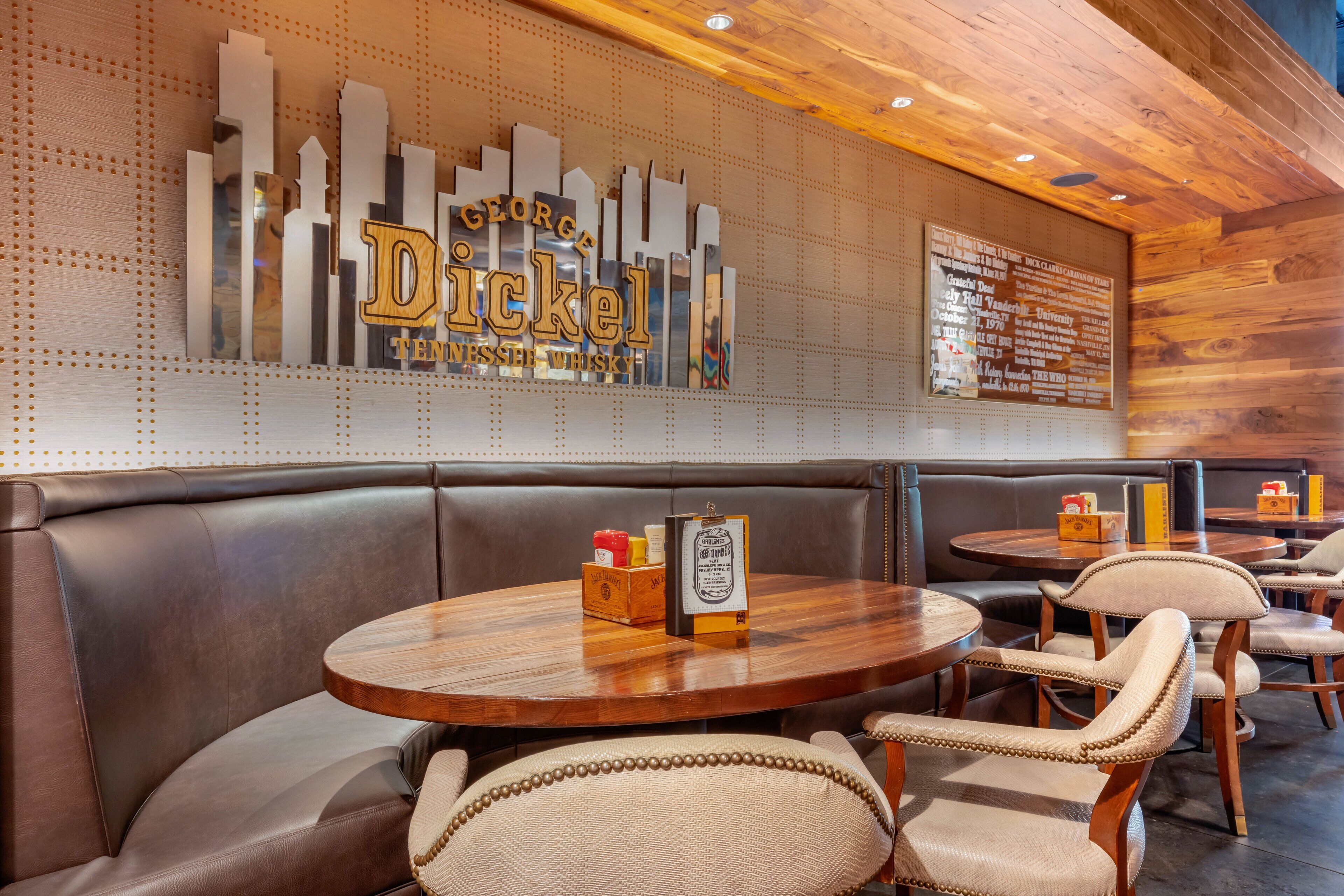 2 bars/lounges, poolside bar