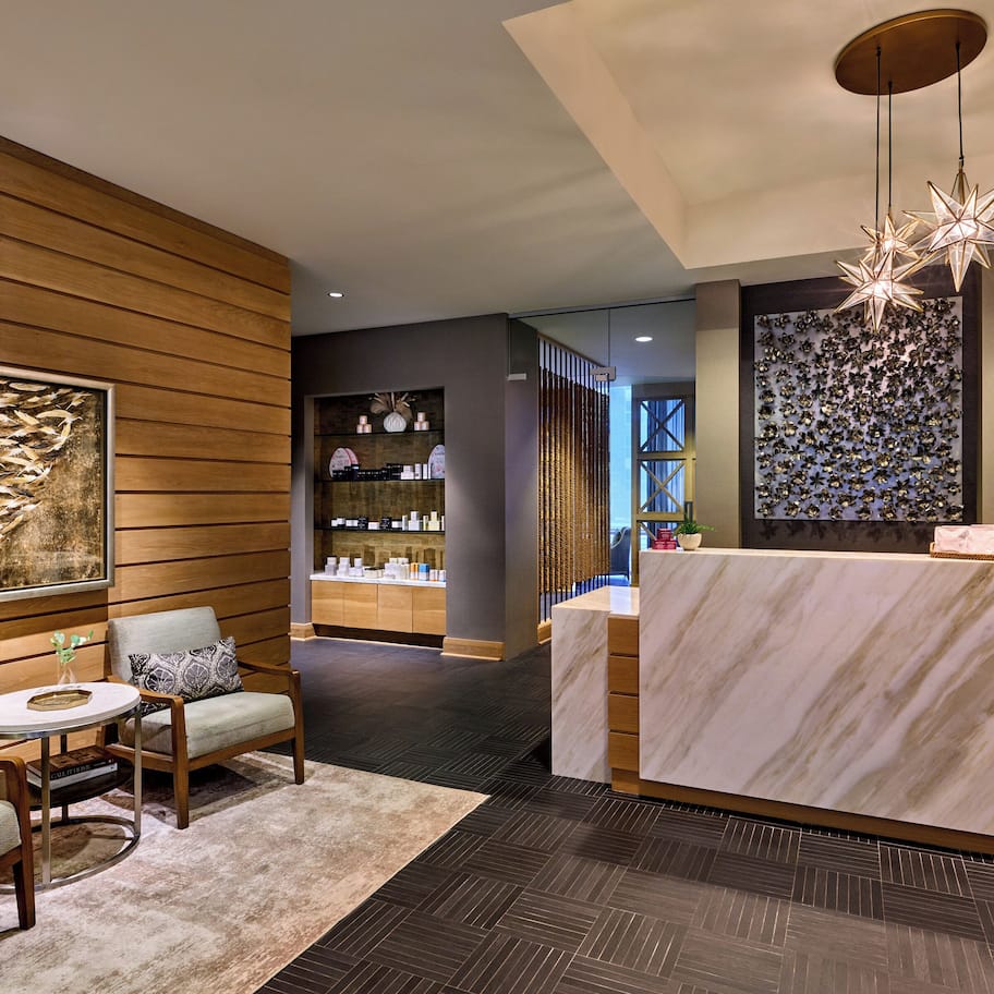 Couples treatment rooms, sauna, body treatments, aromatherapy