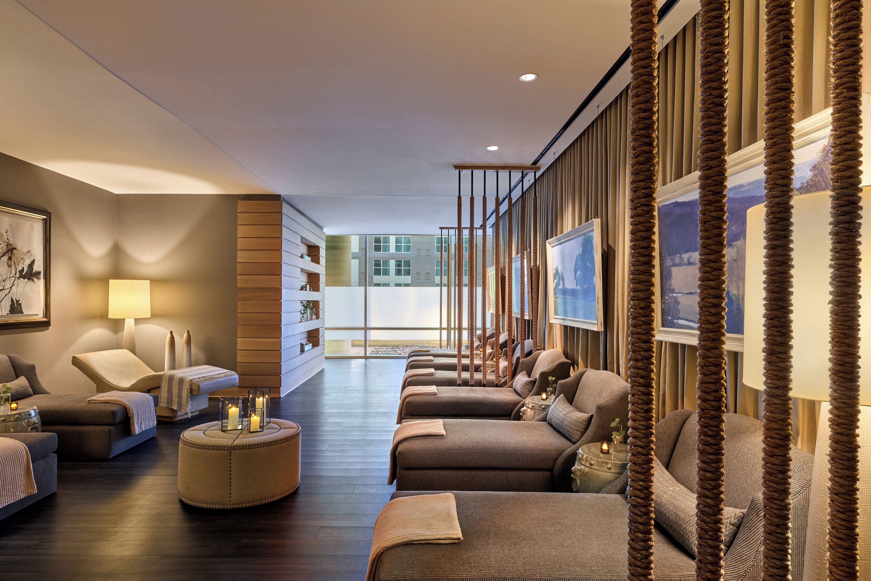 Salas de tratamiento para parejas, sauna y tratamientos corporales 