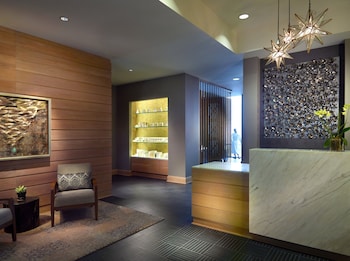 Couples treatment rooms, sauna, body treatments, aromatherapy at Omni Nashville Hotel
