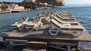 Unclassified image, 4 of 45, button - Hôtel du Levant (Antibes)
